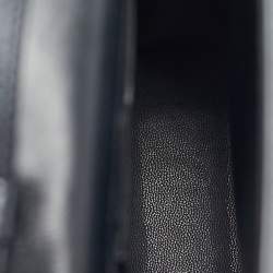 مملوكة مسبقًا Givenchy Black Glossy Leather Mini 4G Crossbody Bag