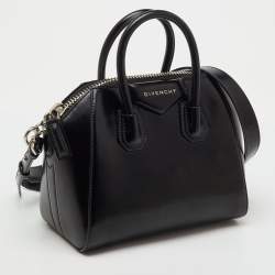 مملوكة مسبقًا Givenchy Black Leather Mini Antigona Satchel