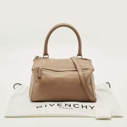 مملوكة مسبقًا حقيبة كروس جيفنشي بانادورا صندوق جلد بيج متوسط