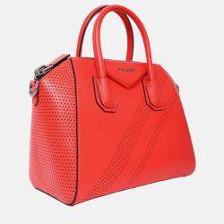مملوكة مسبقًا Givenchy Red Perforated Leather Small Antigona Top Handle