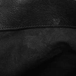 مملوكة مسبقًا حقيبة جيفنشي جلد سوداء هوبو