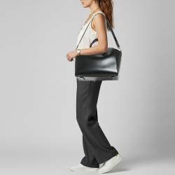 مملوكة مسبقًا حقيبة ساتشيل جيفنشي انتيغونا جلد أسود وسط