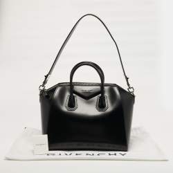 مملوكة مسبقًا حقيبة ساتشيل جيفنشي انتيغونا جلد أسود وسط