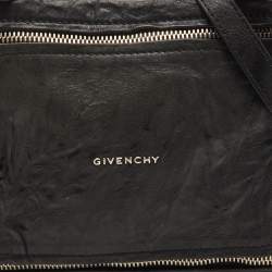 مملوكة مسبقًا حقيبة كتف جيفنشي باندورا بوكس جلد متجعد أسود متوسطة بيدين