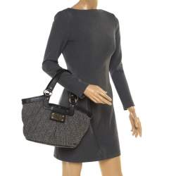 مملوكة مسبقًا حقيبة جيفنشي جلد وقماش شهيرة مونوكروم رمادية/ سوداء