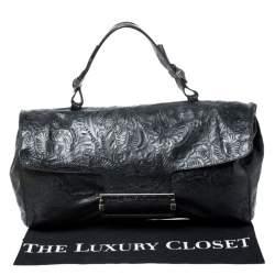 مملوكة مسبقًا حقيبة جيفنشي بيد علوية جلد بنقوش بايزلي بارزة أسود