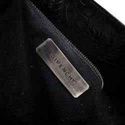 مملوكة مسبقًا حقيبة جيفنشي بيد علوية جلد بنقوش بايزلي بارزة أسود