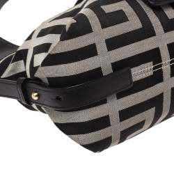 Pre Owned حقيبة كتف جيفنشي كانفاس وجلد مونوغرامية  رصاصية / سوداء 