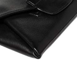 مملوكة مسبقًا Givenchy Black Leather Small Antigona Clutch