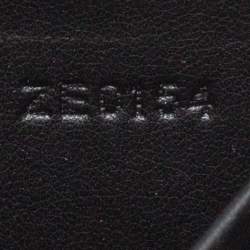 مملوكة مسبقًا Givenchy Black Leather Rottweiler Zip Around Wallet