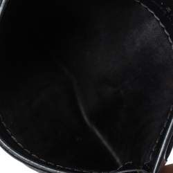 مملوكة مسبقًا Givenchy Black Leather Star Card Holder