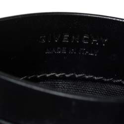 مملوكة مسبقًا Givenchy Black Leather Star Card Holder