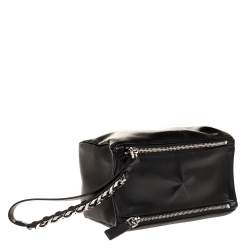 مملوكة مسبقًا Givenchy Black Leather Pandora Wristlet Clutch