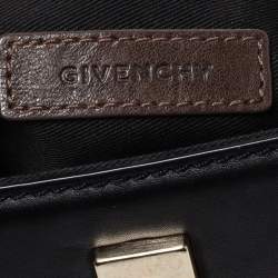 مملوكة مسبقًا حقيبة كلتش جيفنشي جلد بني/أسود بحمالة معصم