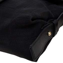 Pre Owned حقيبة كتف جيفنشى قلاب إبزيم جلد وكانفاس شهير سوداء