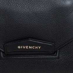 مملوكة مسبقًا Givenchy Nero Leather Antigona Envelope Clutch