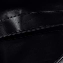 Pre Owned حقيبة كروس جيفنشي جلد أبيض و أسود