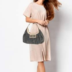 Pre Owned حقيبة كتف جيفنشي جلد ودنيم مونوغرام أزرق/ أبيض