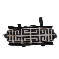 مملوكة مسبقًا حقيبة جيفنشي جلد وكانفاس مونوغرامي أسود / رصاصي