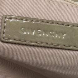 مملوكة مسبقًا Givenchy Beige Patent Leather Shoulder Bag