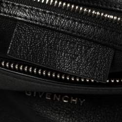مملوكة مسبقًا Givenchy Black Leather Pandora Messenger Bag