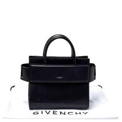 مملوكة مسبقًا Givenchy Black Leather Mini Horizon Crossbody Bag