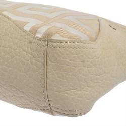 مملوكة مسبقًا Givenchy Cream/White Monogram Canvas And Leather Tassel Baguette