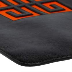 Pre Owned حقيبة كلتش جيفنشي سحاب جلد أسود