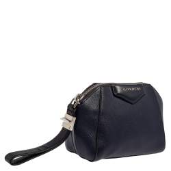 مملوكة مسبقًا Givenchy Navy Blue Leather Antigona Wristlet Clutch