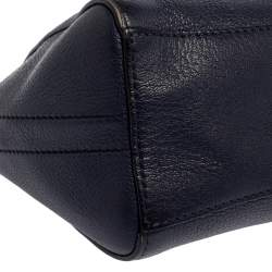 مملوكة مسبقًا Givenchy Navy Blue Leather Antigona Wristlet Clutch