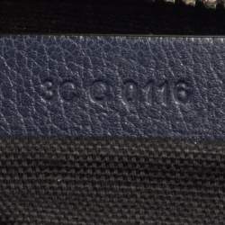 مملوكة مسبقًا Givenchy Navy Blue Leather Antigona Wristlet Clutch