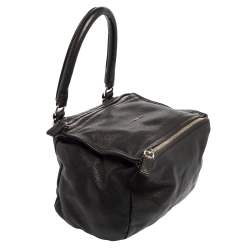 مملوكة مسبقًا Givenchy Black Leather Small Pandora Shoulder Bag