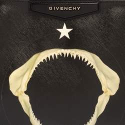 Pre Owned حقيبة كلتش جيفنشي مطبوعة جلد لامعة سوداء