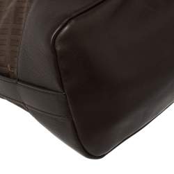 مملوكة مسبقًا حقيبة ساتشل جيفنشي جلد وكانفاس مونوغرامي بني شيكولاته