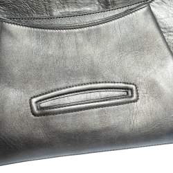 مملوكة مسبقًا حقيبة كلتش جيفنشي أنتيغونا أنفيلوب متوسطة جلد فضي ميتاليك