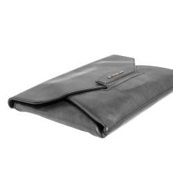 مملوكة مسبقًا حقيبة كلتش جيفنشي أنتيغونا أنفيلوب متوسطة جلد فضي ميتاليك