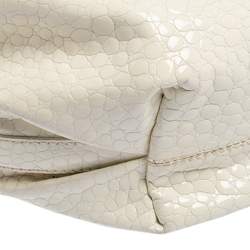 Pre Owned Givenchy Off White Patent Leather Flap Logo Hobo