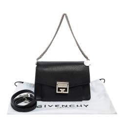 مملوكة مسبقًا Givenchy Black Leather GV3 Crossbody Bag