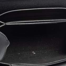 مملوكة مسبقًا Givenchy Black Leather GV3 Crossbody Bag