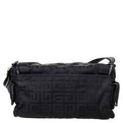 Pre Owned حقيبة كتف جيفنشي نايلون مونوغرامي سوداء بقلاب 