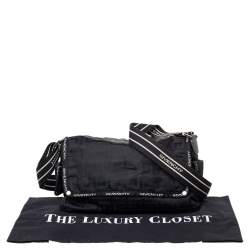 Pre Owned حقيبة كتف جيفنشي نايلون مونوغرامي سوداء بقلاب 