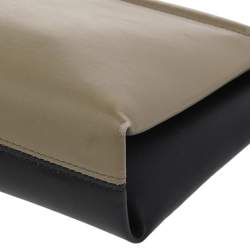 Pre Owned Givenchy Black/Olive Green Leather Double Zip Clutch