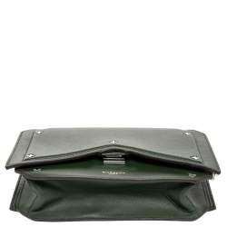 Pre Owned حقيبة كروس جيفنشي جلد خضراء بقلاب قصة 