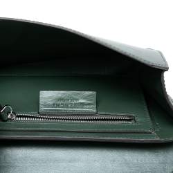 Pre Owned حقيبة كروس جيفنشي جلد خضراء بقلاب قصة 