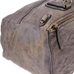 مملوكة مسبقًا حقيبة كتف جيفنشي باندورا جلد موف فاتح مجعد متوسطة