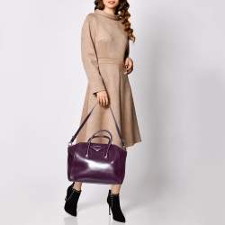 مملوكة مسبقًا حقيبة ساتشل جيفنشي أنتيغونا جلد بنفسجي متوسطة