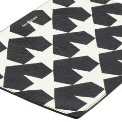 Pre Owned Givenchy White/Black Star Print Large Pouch