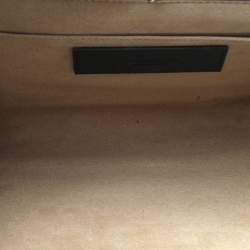 مملوكة مسبقًا حقيبة كتف جيفنشي جلد ثعبان بنفسجي 