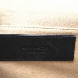 مملوكة مسبقًا حقيبة كتف جيفنشي جلد ثعبان بنفسجي 