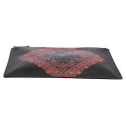 مملوكة مسبقًا Givenchy Black Printed Leather Flat Clutch